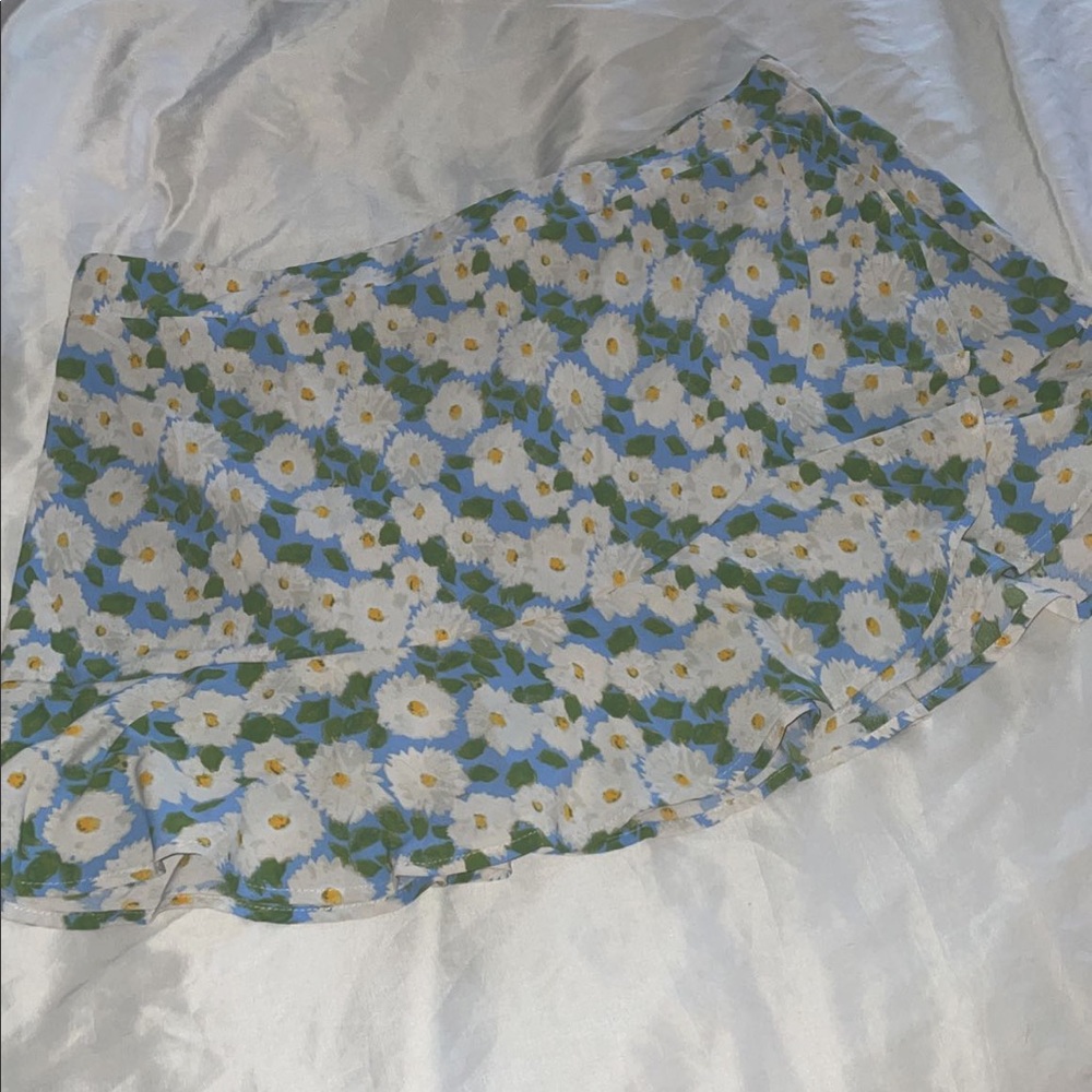 Floral print, high rise skort